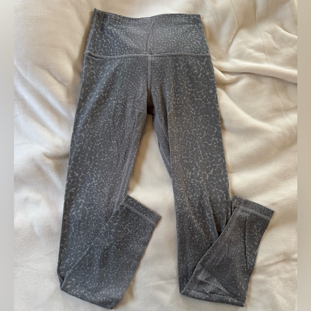 Lululemon Align leggings 28” size 4